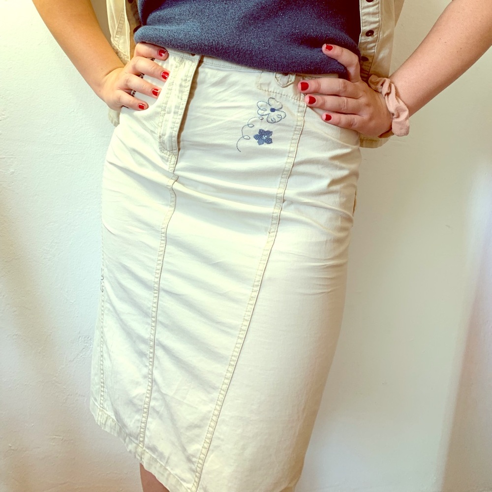 Jump Be First, Vintage Style skirt